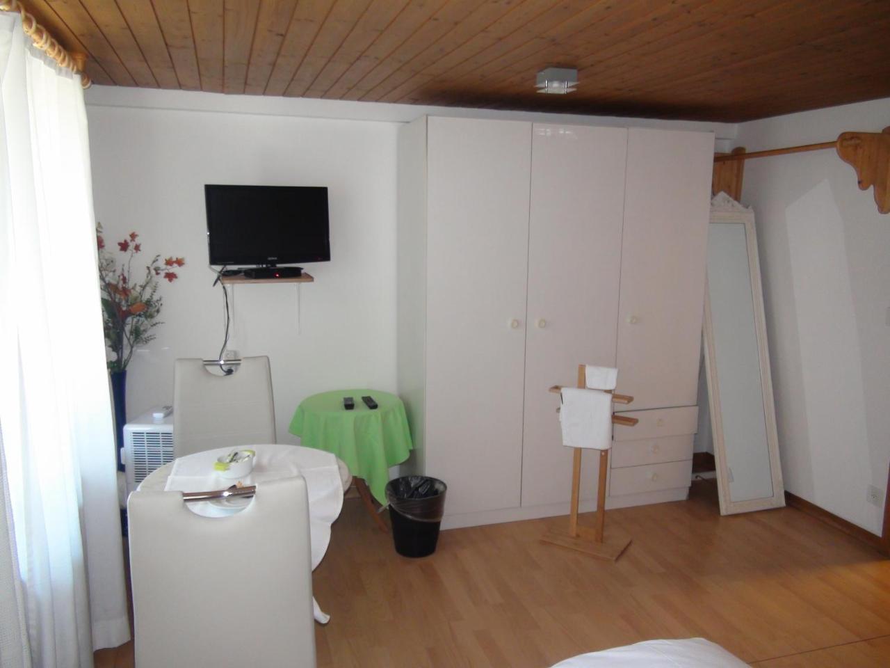 Freihof Embrach Exterior foto